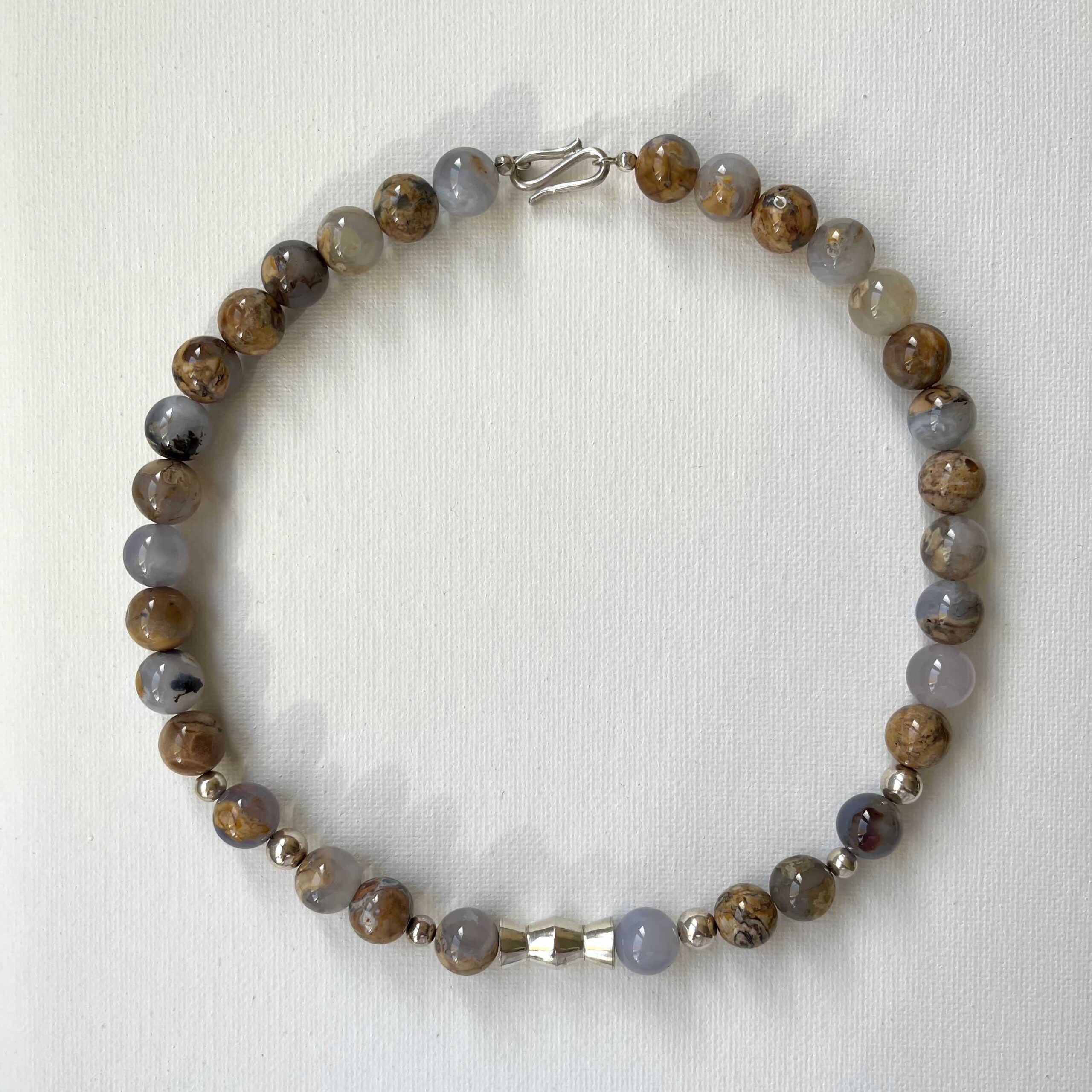 collier calzedon chalcedoine jaspis brancusi arty sable esther hamerla artisan bijoutier Vélizy Yvelines